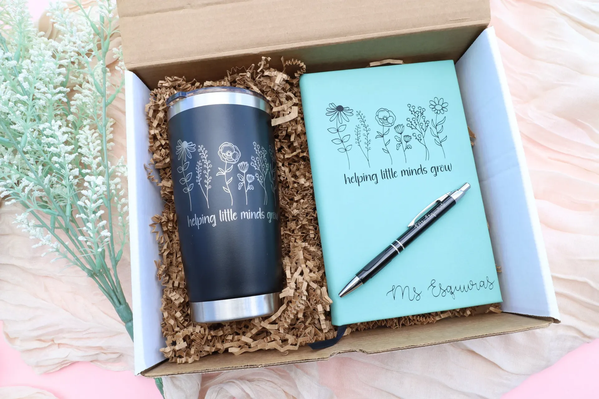 Set de regalo personalizado con libreta y termo para maestro